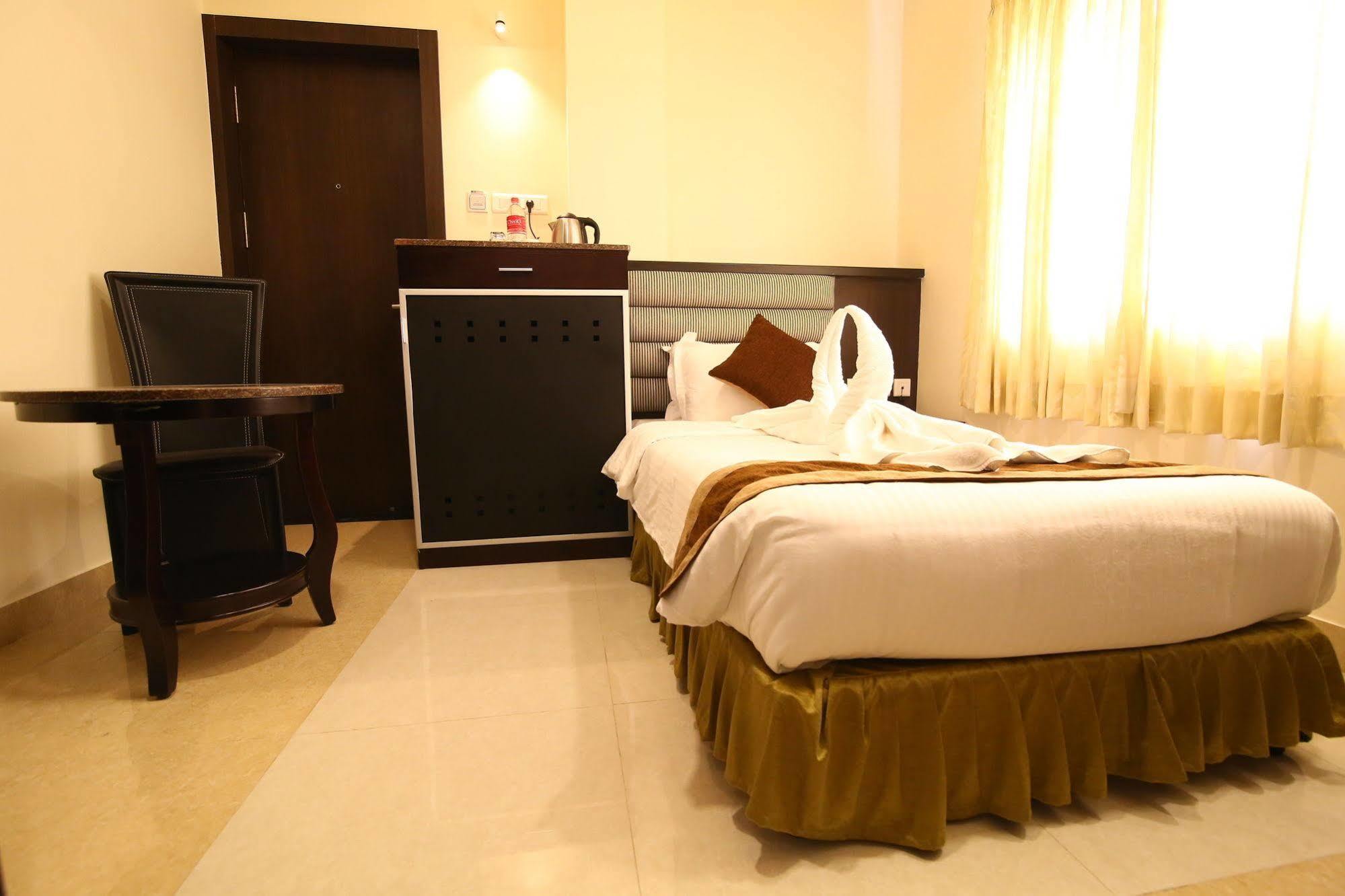 Hotel Southern Residency Kelambakkam Ngoại thất bức ảnh